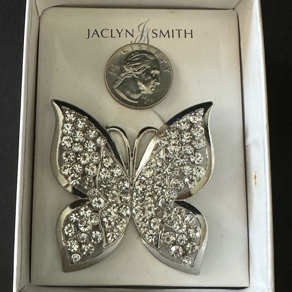 Jaclyn Smith Butterfly Brooch Rhinestones New in Box - Picture 3 of 4